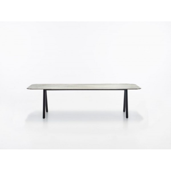 Kodo Dining Table