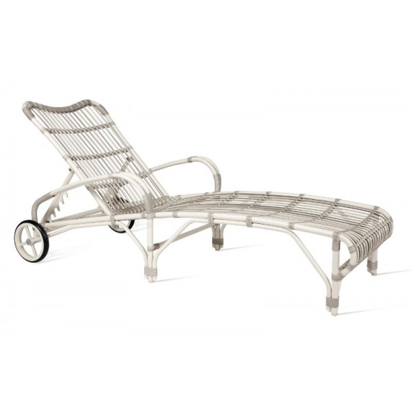 Lucy sunlounger